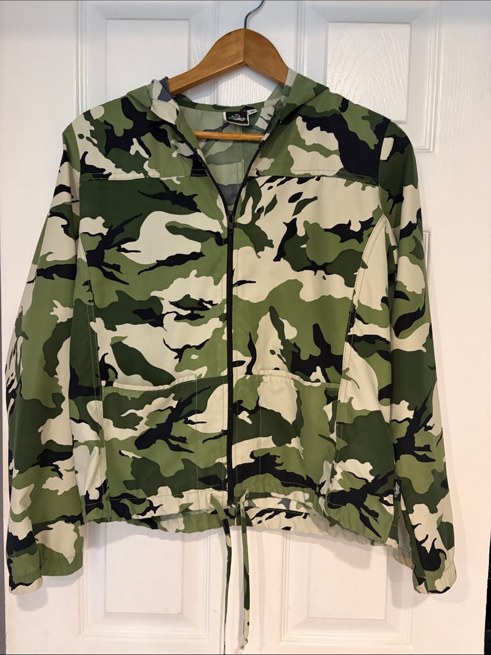 Syko women’s. Camo Hooded Windbreaker Jacket - Green Camo